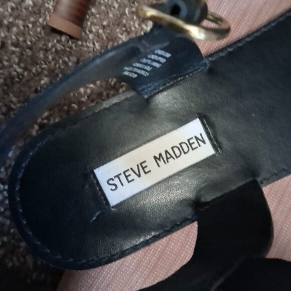 Steve Madden flat sandals in black leather - Picture 9 of 10